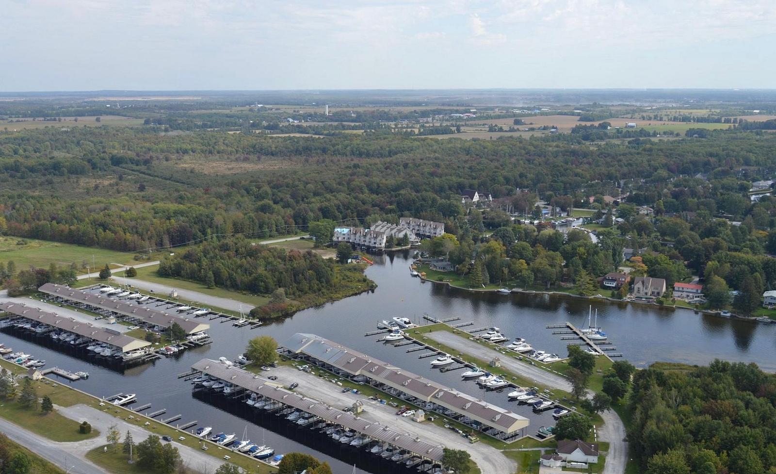 Direct access to Lake Simcoe & the Trent-Severn